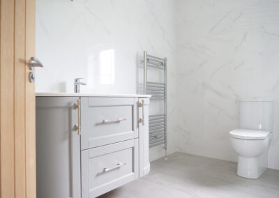 Ballyvalley Road Poyntzpass bathroom